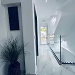 Banana Bay Residence- 4br With Pool,table Tennis,1min From The Sea By Mana Gers Villa Vasilikí