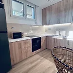 Banana Bay Residence- 4br With Pool,table Tennis,1min From The Sea By Mana Gers Villa