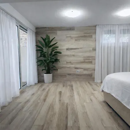 Banana Bay Residence- 4br With Pool,table Tennis,1min From The Sea By Mana Gers Vasilikí