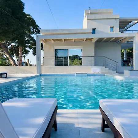 Banana Bay Residence- 4br With Pool,table Tennis,1min From The Sea By Mana Gers Villa Vasilikí