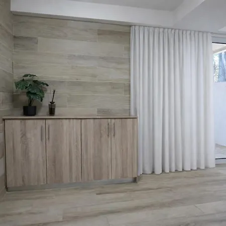 Banana Bay Residence- 4br With Pool,table Tennis,1min From The Sea By Mana Gers * Vasilikí
