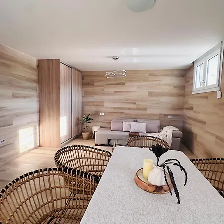 Villa Banana Bay Residence- 4br With Pool,table Tennis,1min From The Sea By Mana Gers Vasilikí