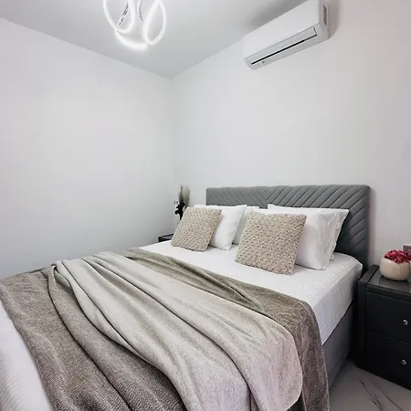 Banana Bay Residence- 4br With Pool,table Tennis,1min From The Sea By Mana Gers * Vasilikí