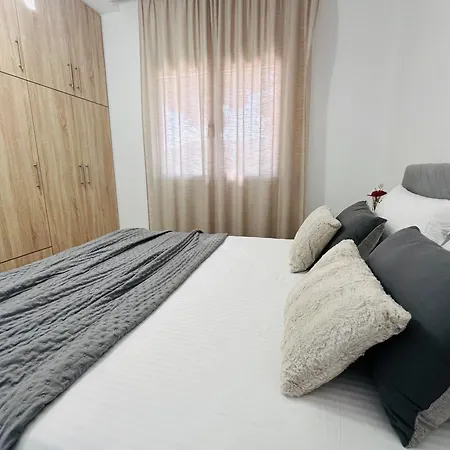 Banana Bay Residence- 4br With Pool,table Tennis,1min From The Sea By Mana Gers Villa *