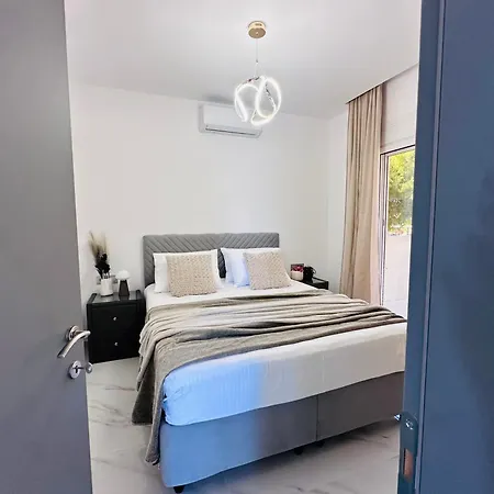Villa Banana Bay Residence- 4br With Pool,table Tennis,1min From The Sea By Mana Gers