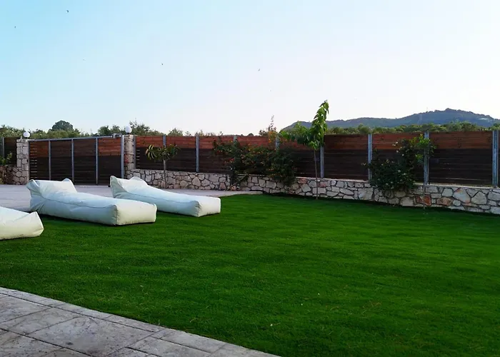 Banana Bay Residence- 4br With Pool,table Tennis,1min From The Sea By Mana Gers ヴィラ