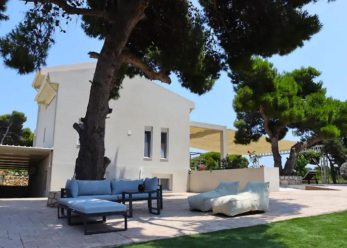 Banana Bay Residence- 4br With Pool,table Tennis,1min From The Sea By Mana Gers